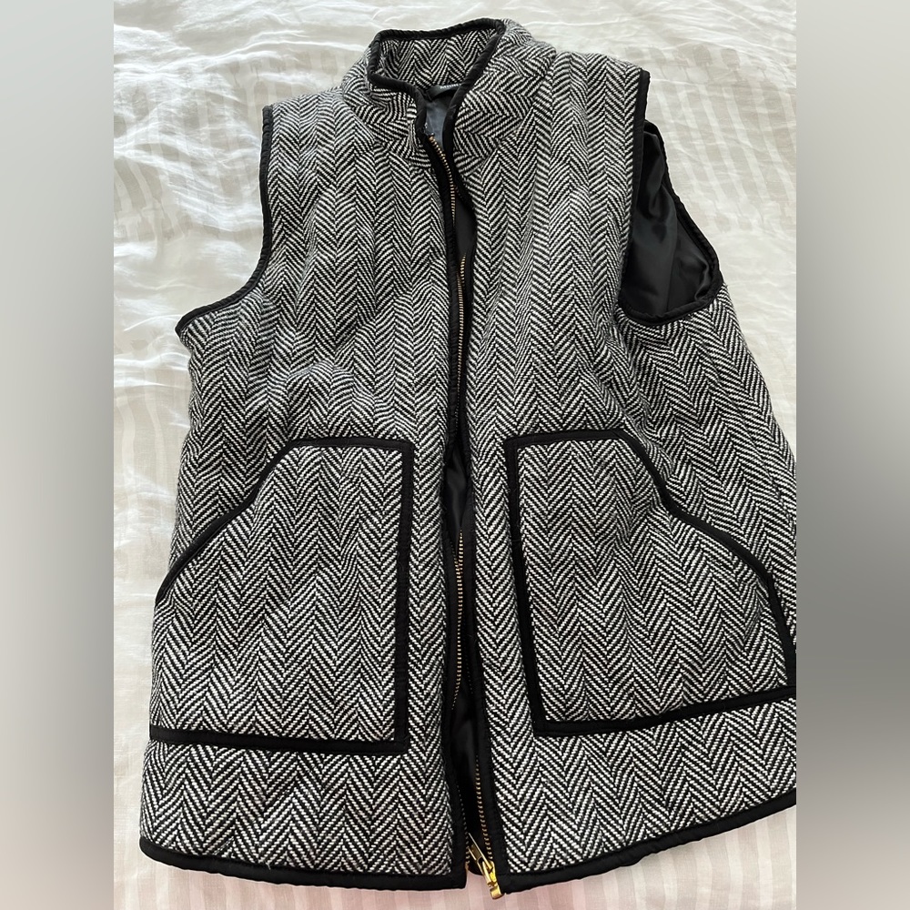Black and white vest